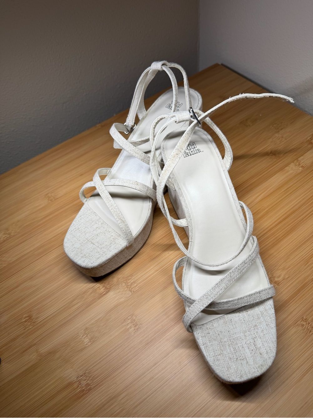 Wild Fable Ronnie Platform Wedge Canvas Heel Sandals Strappy Buckle Size 11 EUC